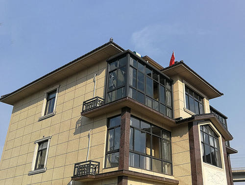 夏季高溫多雨，仿石漆施工有什么注意事項